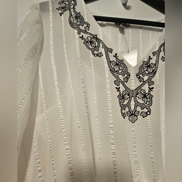 TRISTAN  white embroided sheer peasant dress bell sleeves sz Large NWT bohemian - Picture 6 of 9